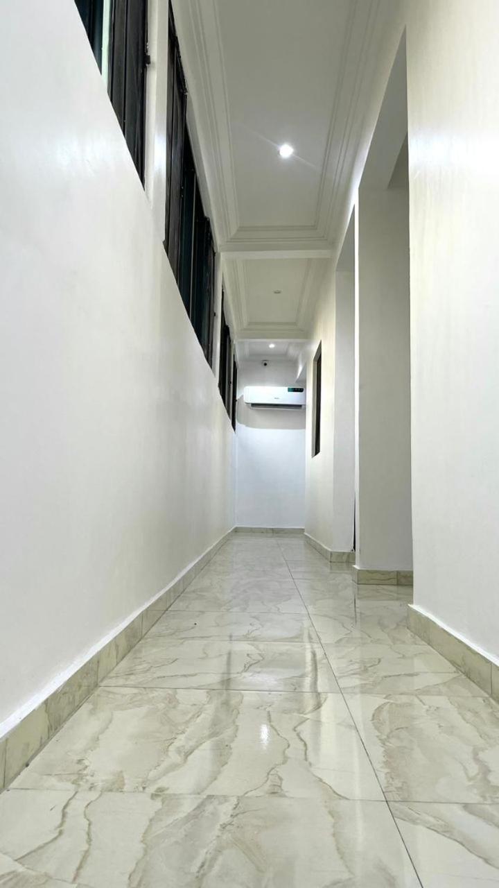 Blueocean Apartment Бенин Сити Екстериор снимка